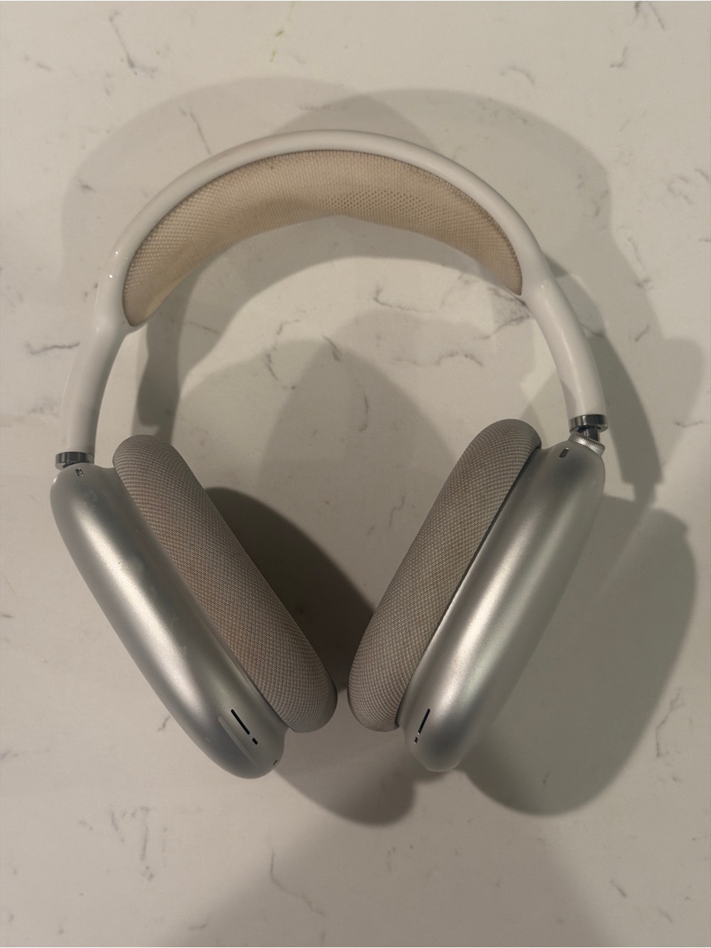 Used* AirPod Maxes